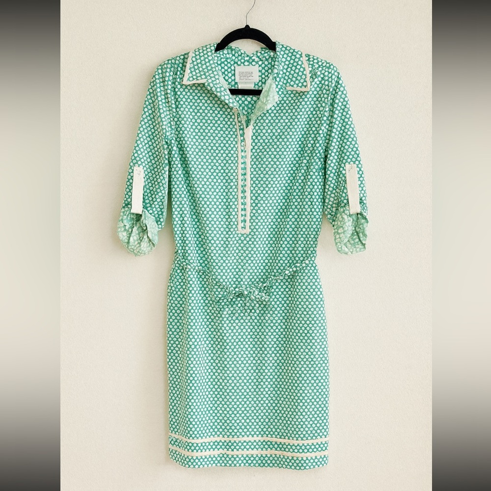 Max Studio 💚 Speciality Products Polka dot Patterned Dress with Belt
